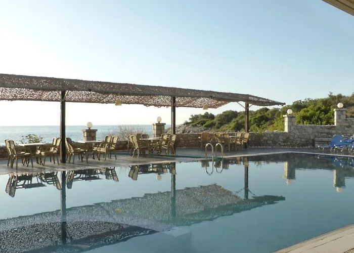 Lalloudes Seaside Accommodation