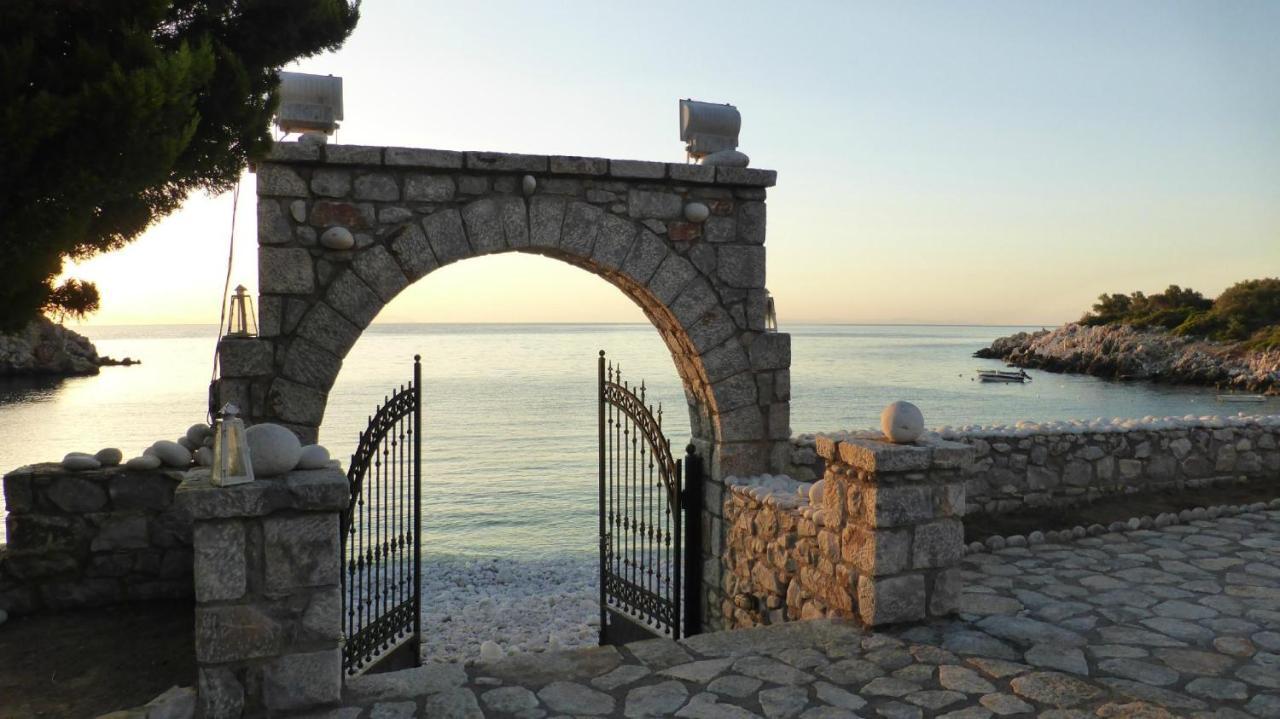 Bed & Breakfast Lalloudes Exo Nimfion